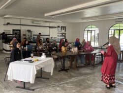 Srikandi Ganjar Gelar Lomba Fashion Show Baju Kurung