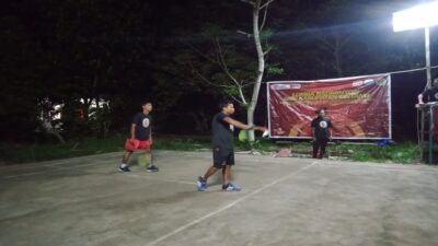 Puluhan Milenial Ikuti Pertandingan Badminton yang Digelar Ganjar Milenial Kalbar