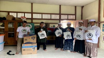 Ini Bantuan yang Diberikan Santri Dukung Ganjar Beri ke Pondok Pesantren di Kayong Utara