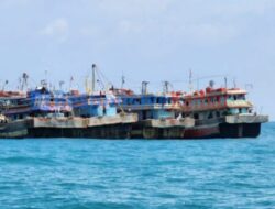 Polsek Pulau Maya Karimata Bripka Erwin Berikan Pesan Kepada Nelayan Tidak Melakukan Kegiatan Illegal Fishing (Destructif Fishing)