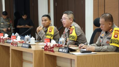 Siap Amankan Perayaan NATARU, Polda Kalbar Laksanakan Latpraops Lilin Kapuas 2023