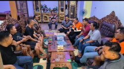 Warga desa air durian dan kepala desa serta PT.cmi