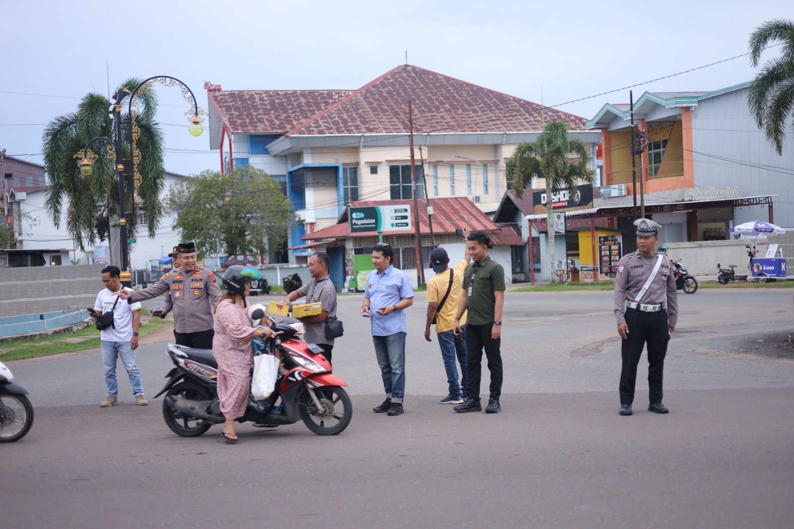 Foto istimewah kegiatan Wartawan Ketapang di dan Polres Ketapang serta anggota PWI Ketapang .