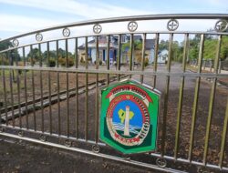 kurang lebih 10, tahun masa rumah dinas tersebut di bicarakan alias mubazir kan anggaran