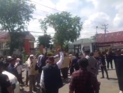 Desak Keadilan, Warga Sungai Nipah Gedor Kasus Penjualan Aset Desa