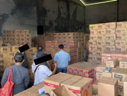 Aparat Gabungan Gerebek Gudang Berisi Ribuan Oli Diduga Palsu di Kubu Raya