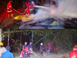 Rumah Kosong Terbakar di Sekadau, Api Melalap Habis Bangunan Kayu dalam Hitungan Menit