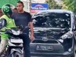 Oknum TNI Arogan Gunakan Mobil plat D.Pukul Ojol Karna Tidak Terima di Klakson