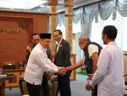 Sore yang Hangat di Kantor Gubernur: SMSI Kalbar Disambut dengan Keakraban