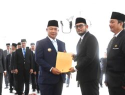 Aparatur Sipil Negara dituntut untuk adaptif, profesional, dan responsif terhadap kebutuhan masyarakat.